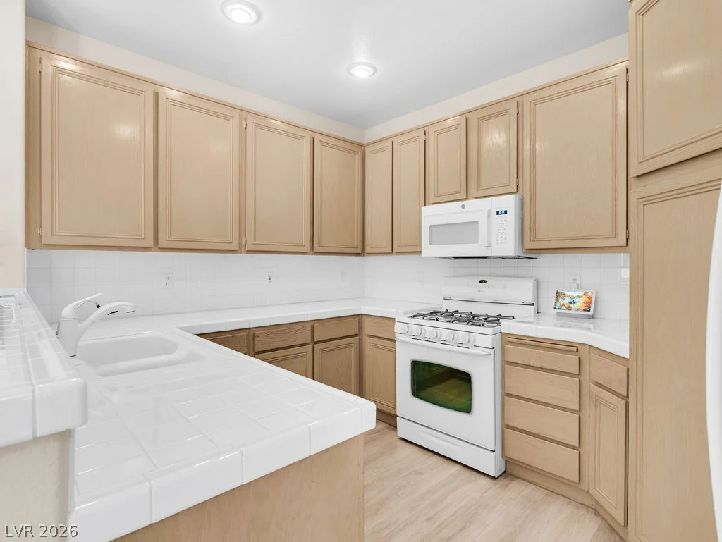 9201 Eagle Ridge, Las Vegas, NV 89134