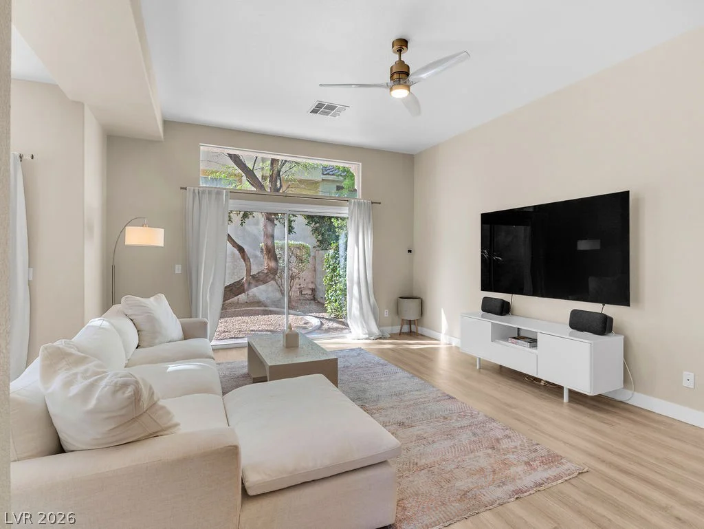 9201 Eagle Ridge, Las Vegas, NV 89134
