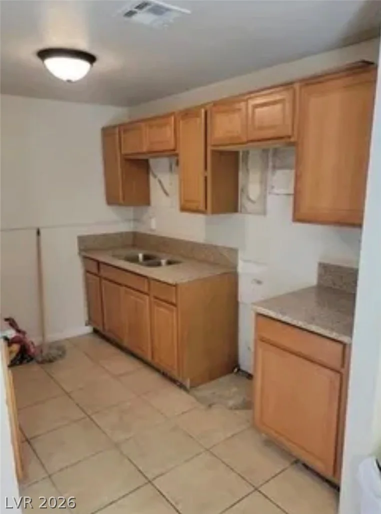 2417 Saint George, North Las Vegas, NV 89030