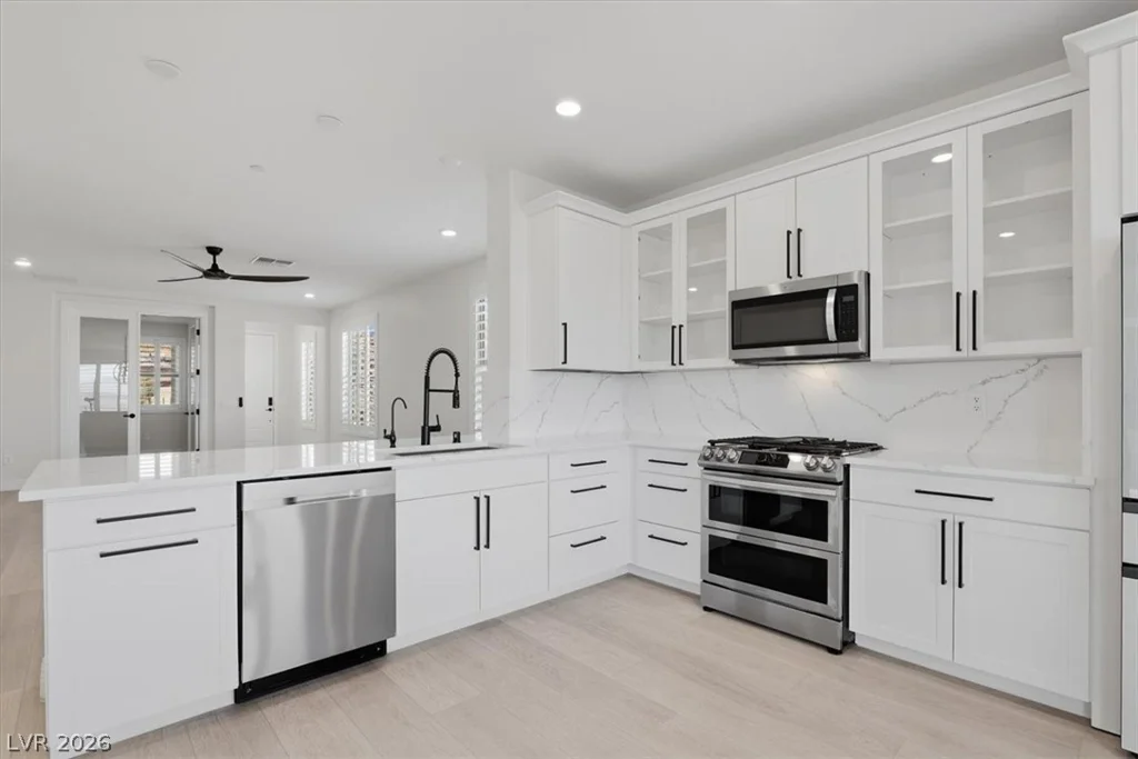 58 Lake Bluff, Henderson, NV 89011