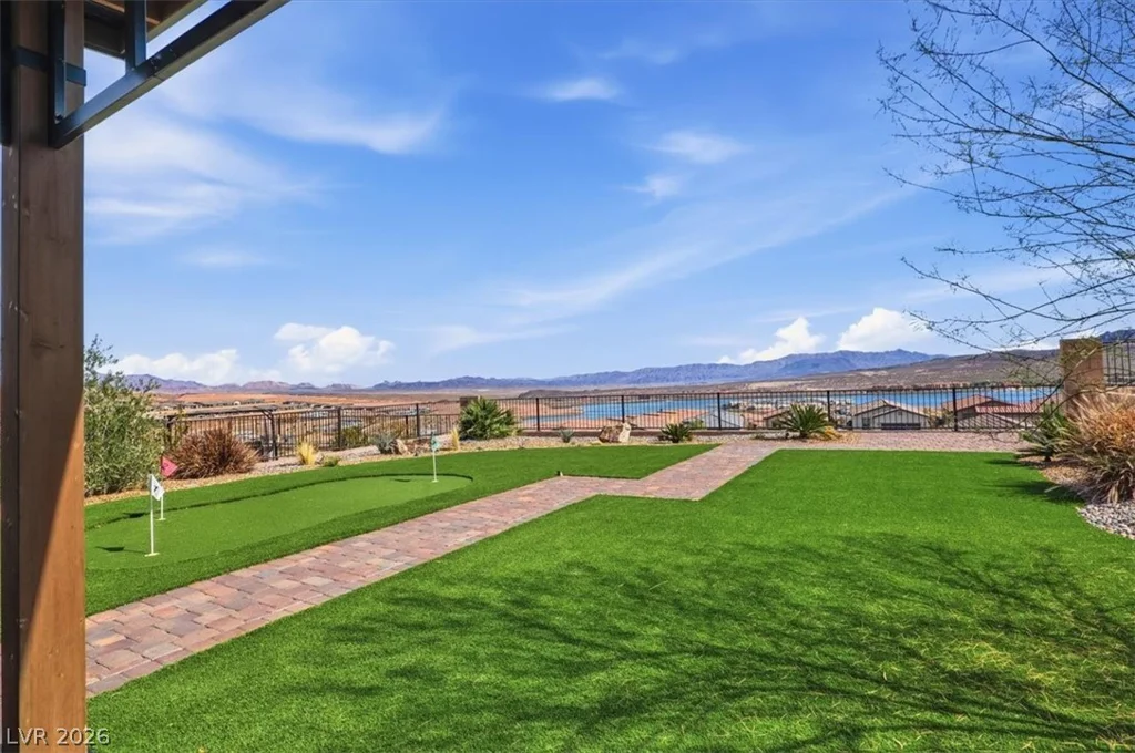 58 Lake Bluff, Henderson, NV 89011