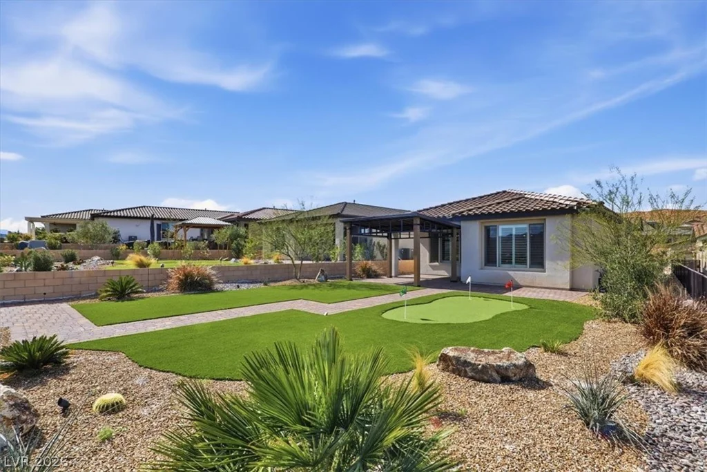 58 Lake Bluff, Henderson, NV 89011
