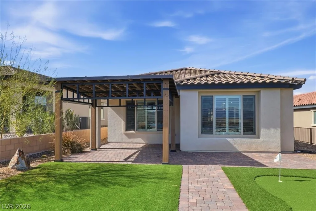 58 Lake Bluff, Henderson, NV 89011