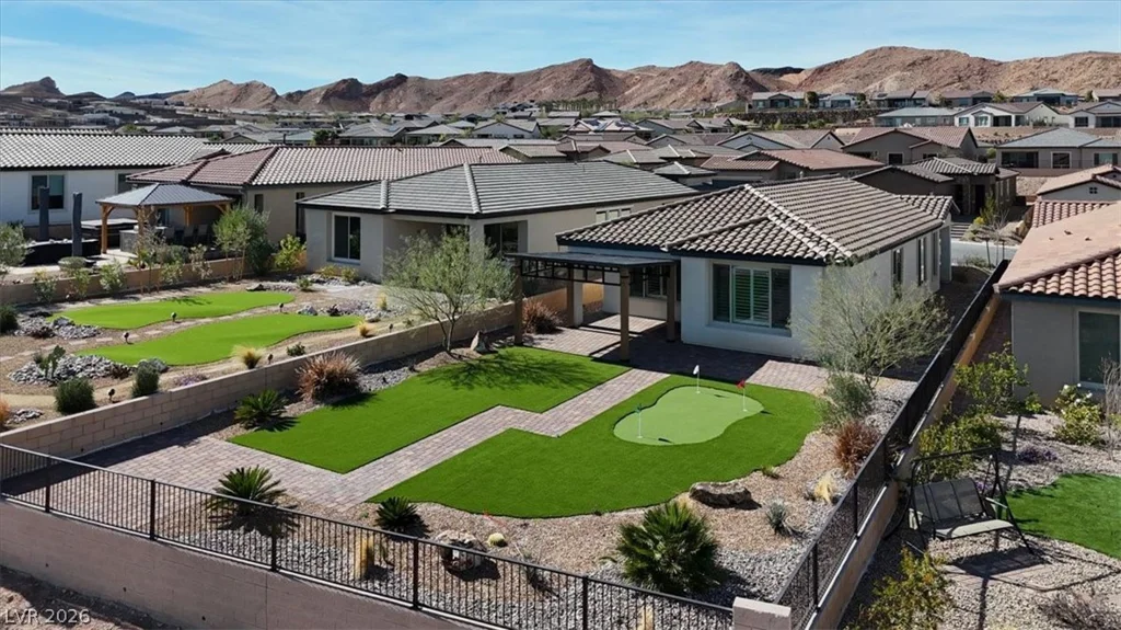 58 Lake Bluff, Henderson, NV 89011