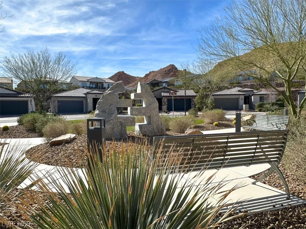 58 Lake Bluff, Henderson, NV 89011
