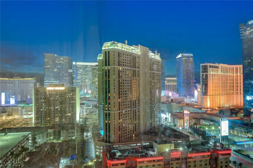 135 Harmon, Las Vegas, NV 89109