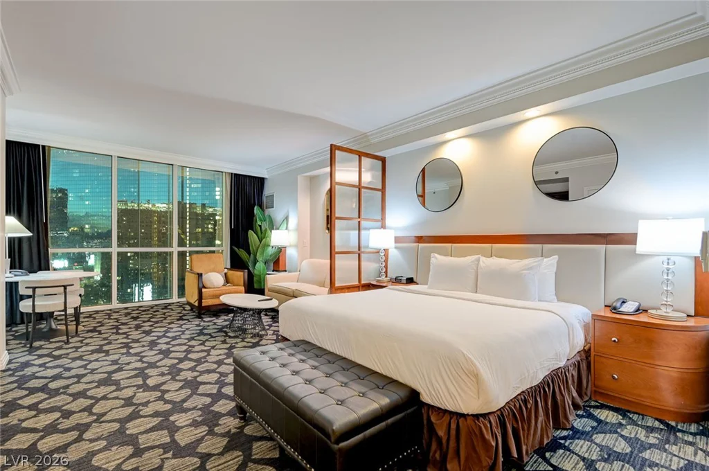 135 Harmon, Las Vegas, NV 89109