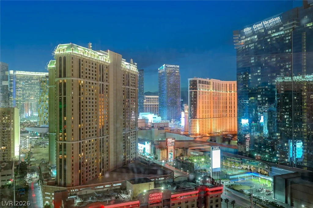 135 Harmon, Las Vegas, NV 89109