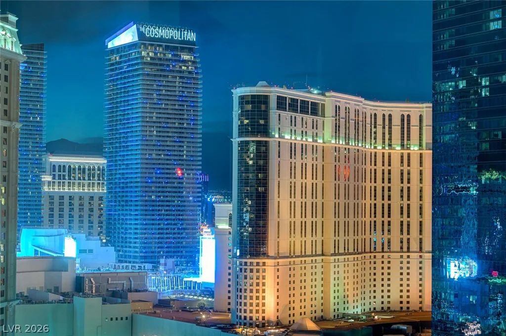 135 Harmon, Las Vegas, NV 89109