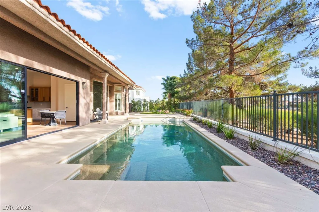 8649 Robinson Ridge, Las Vegas, NV 89117