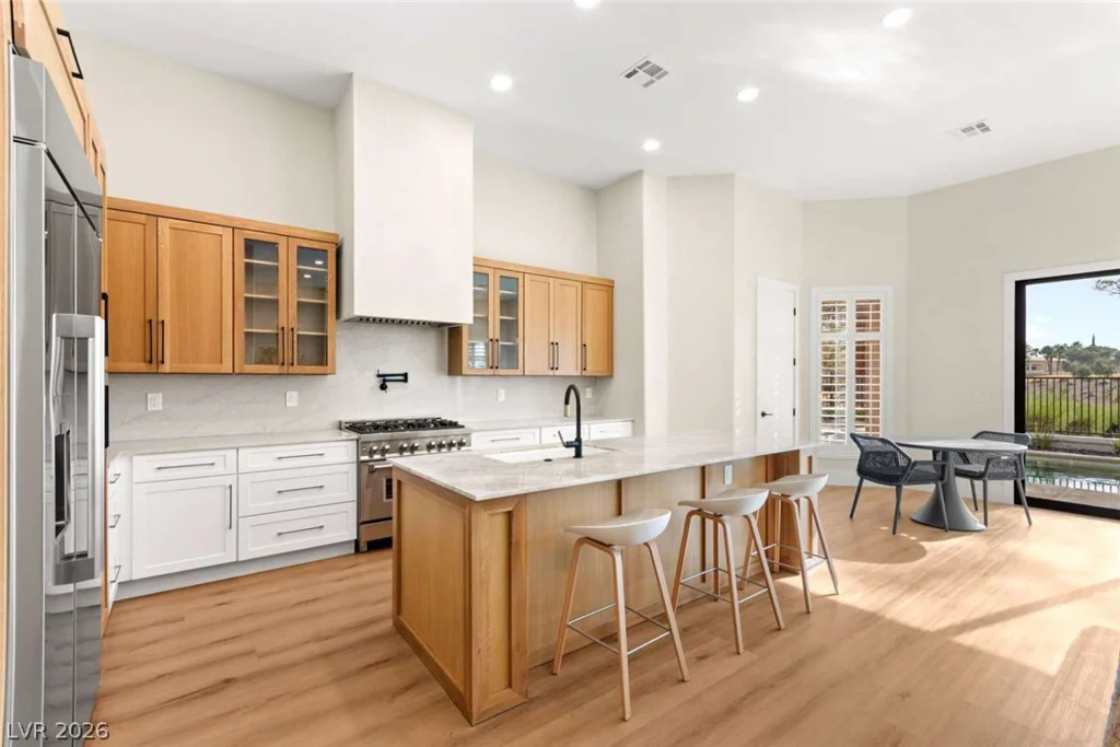 8649 Robinson Ridge, Las Vegas, NV 89117
