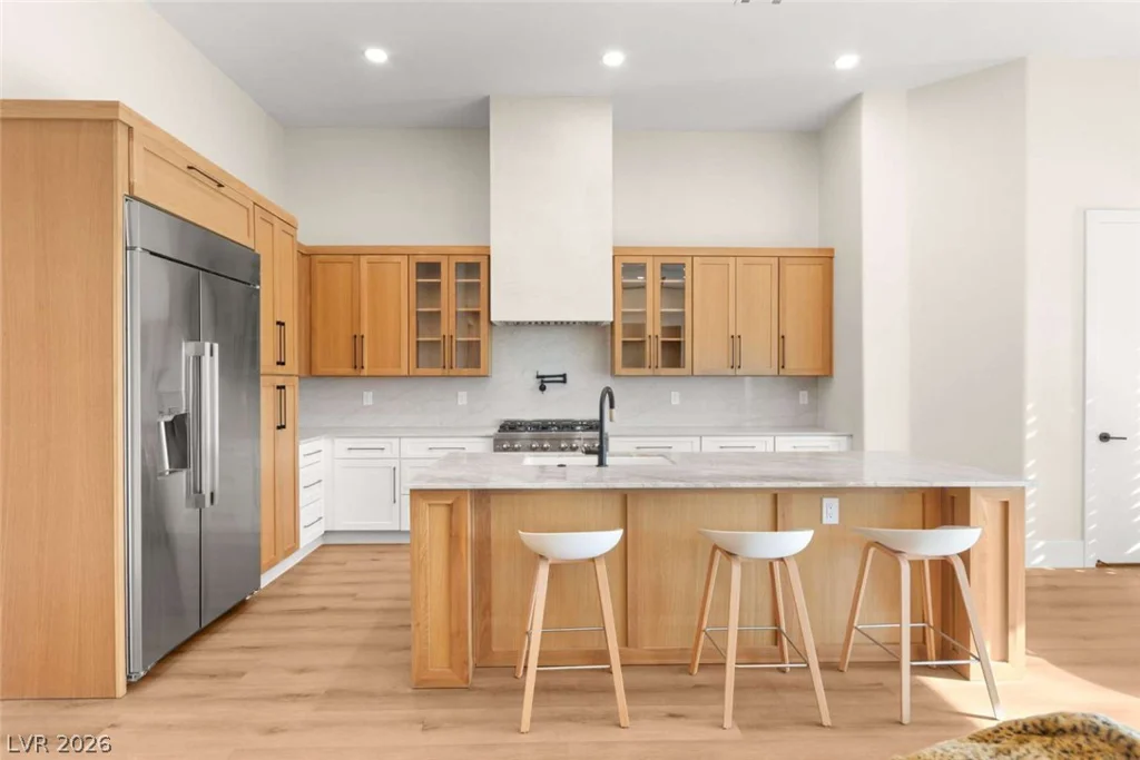 8649 Robinson Ridge, Las Vegas, NV 89117