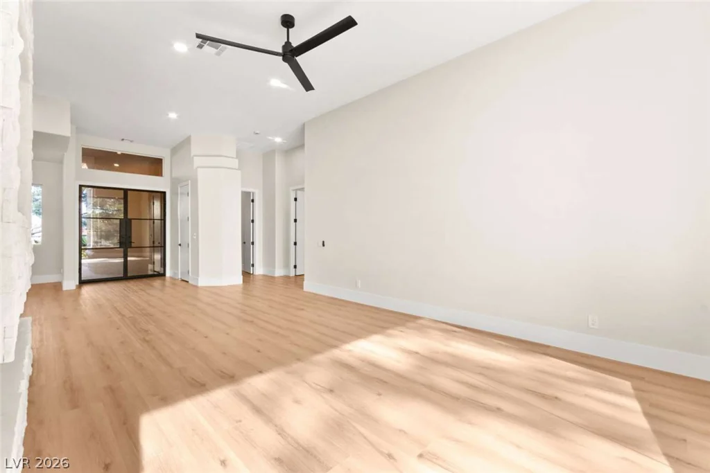 8649 Robinson Ridge, Las Vegas, NV 89117