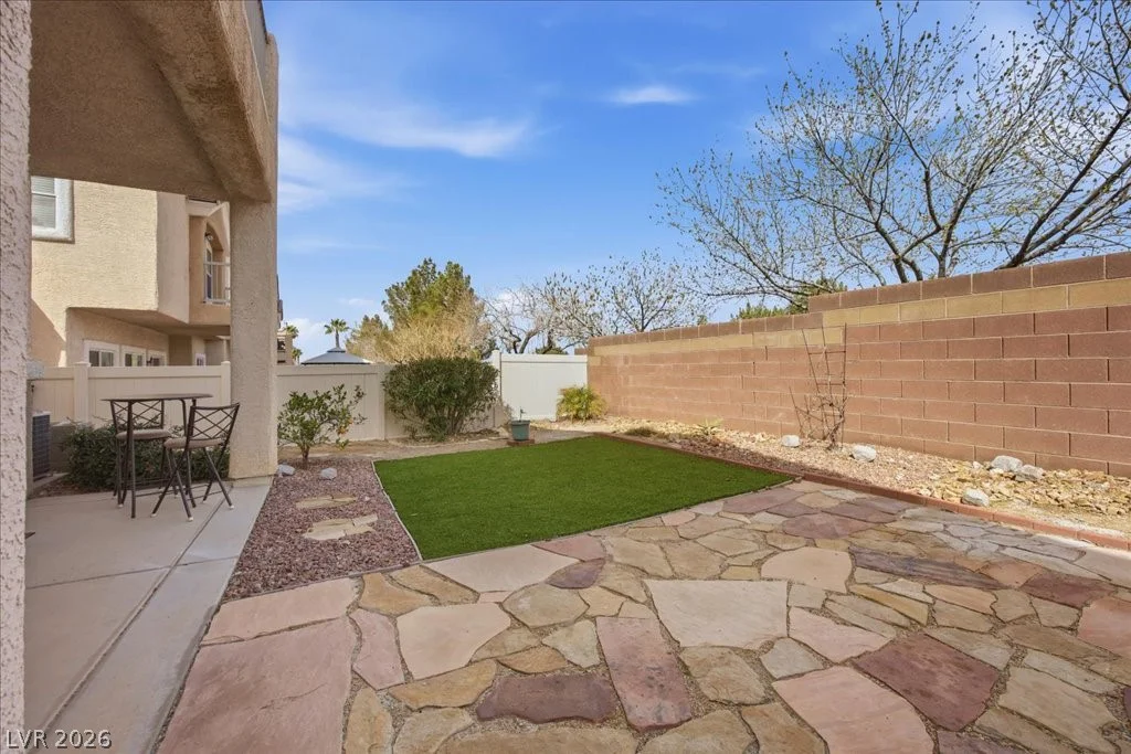 2502 Crafty Clint, Henderson, NV 89002