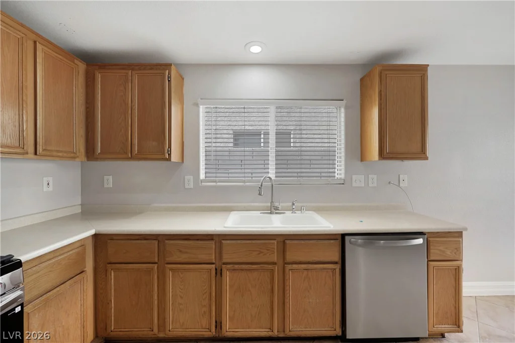 4961 Secret Rock, Las Vegas, NV 89122