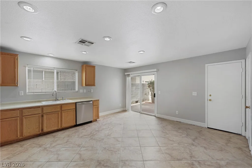 4961 Secret Rock, Las Vegas, NV 89122