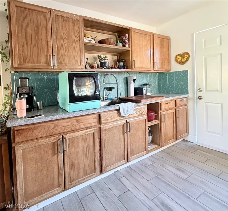 1622 Thelma, Las Vegas, NV 89104