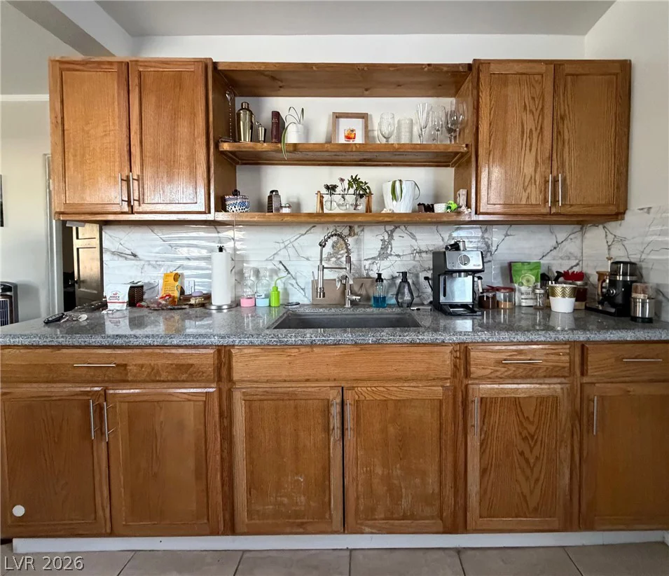 1622 Thelma, Las Vegas, NV 89104