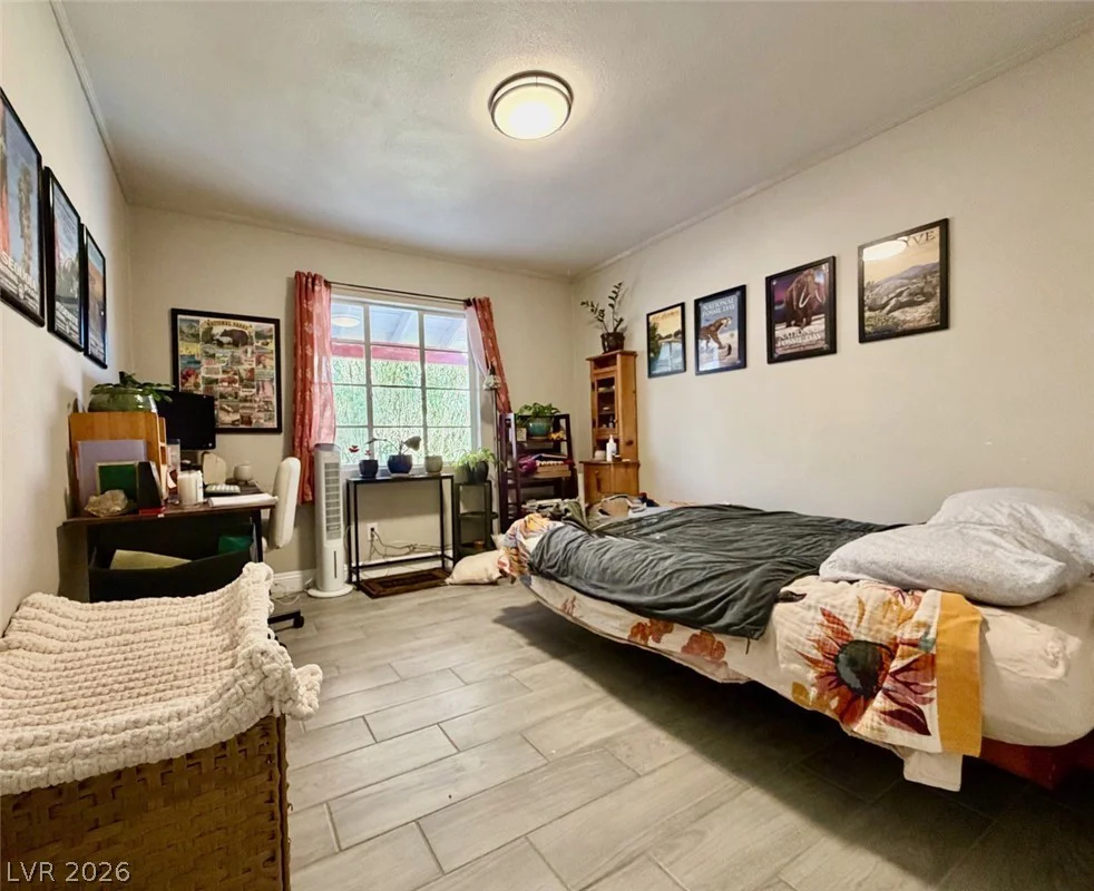 1622 Thelma, Las Vegas, NV 89104