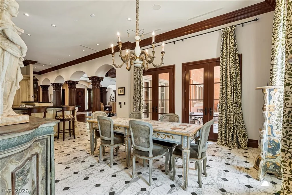 19 Eagles Landing, Las Vegas, NV 89141