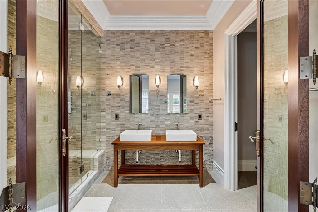 19 Eagles Landing, Las Vegas, NV 89141