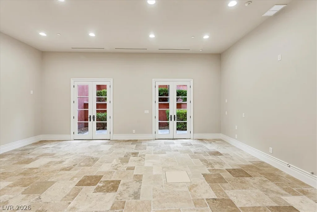 19 Eagles Landing, Las Vegas, NV 89141
