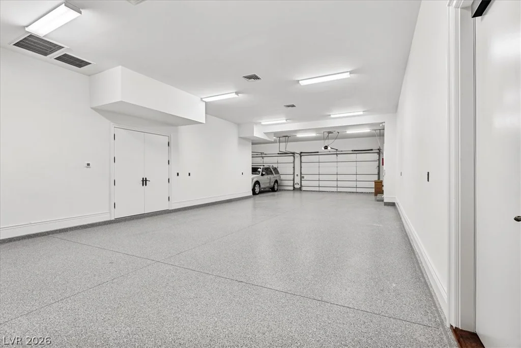 19 Eagles Landing, Las Vegas, NV 89141