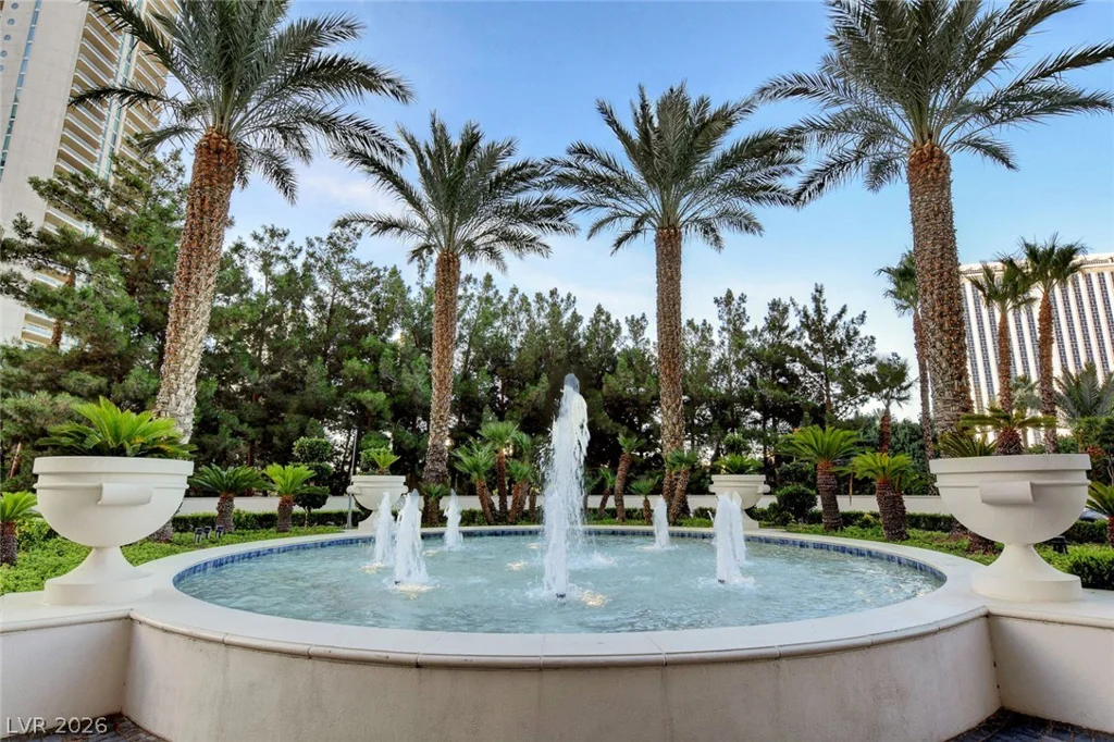 2857 Paradise, Las Vegas, NV 89109