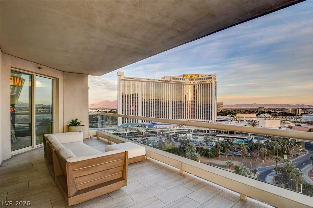 2857 Paradise, Las Vegas, NV 89109