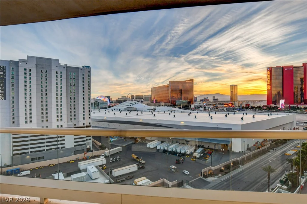 2857 Paradise, Las Vegas, NV 89109