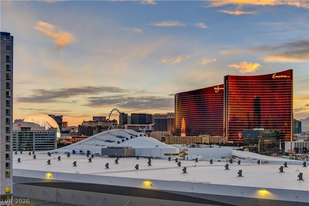 2857 Paradise, Las Vegas, NV 89109
