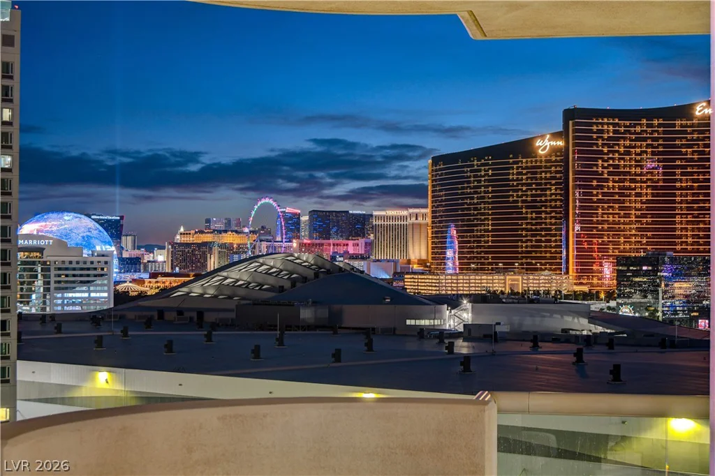 2857 Paradise, Las Vegas, NV 89109
