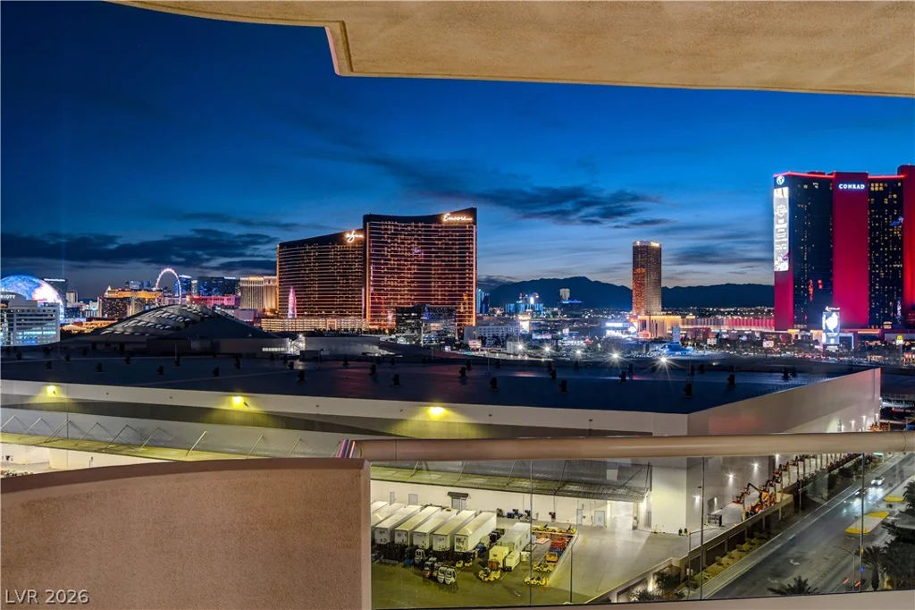 2857 Paradise, Las Vegas, NV 89109