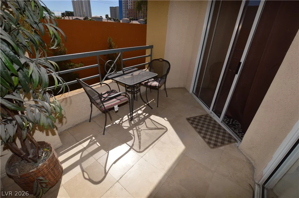 270 Flamingo, Las Vegas, NV 89169
