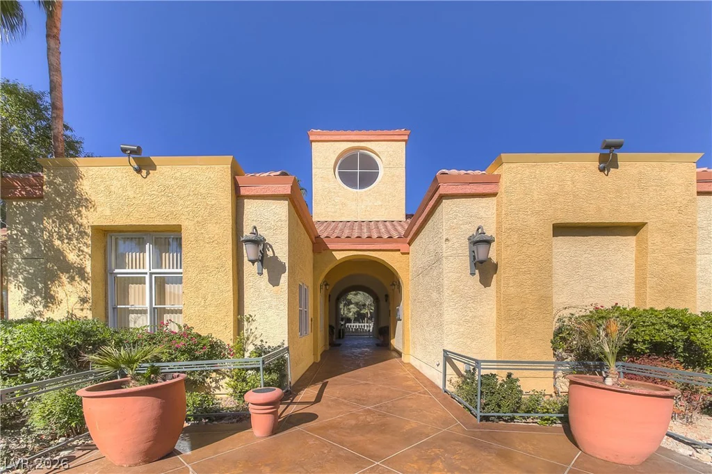 270 Flamingo, Las Vegas, NV 89169