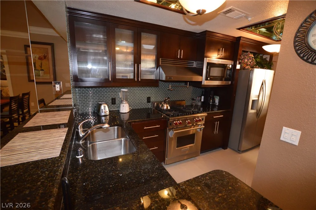 270 Flamingo, Las Vegas, NV 89169
