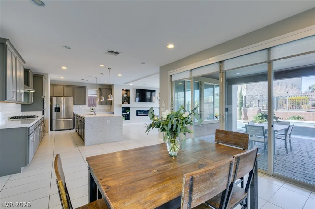 10238 Kesington, Las Vegas, NV 89135