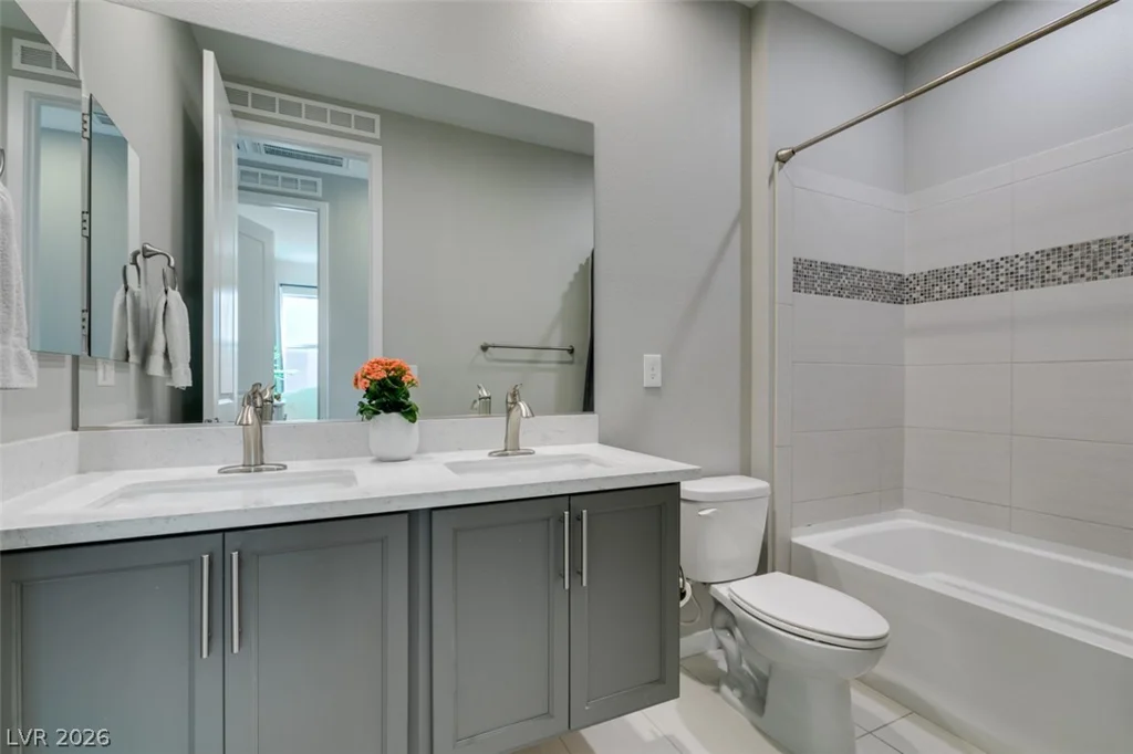 10238 Kesington, Las Vegas, NV 89135
