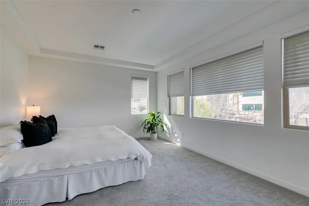 10238 Kesington, Las Vegas, NV 89135