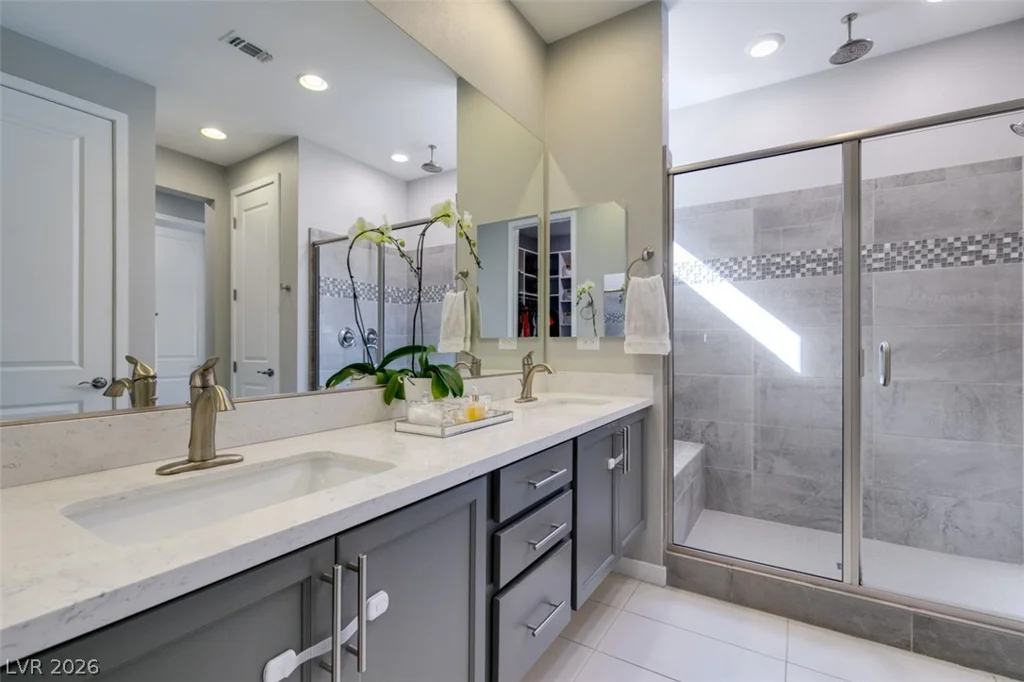 10238 Kesington, Las Vegas, NV 89135