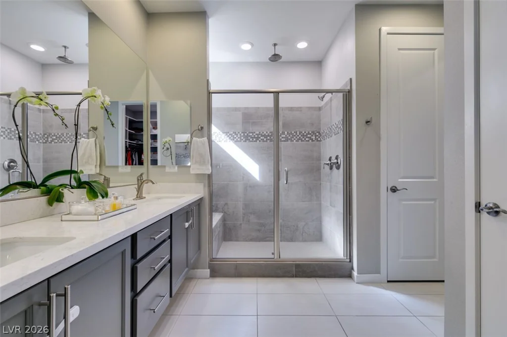 10238 Kesington, Las Vegas, NV 89135