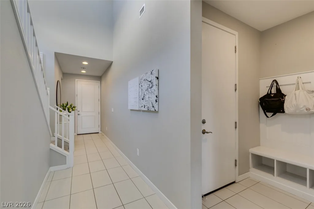 10238 Kesington, Las Vegas, NV 89135