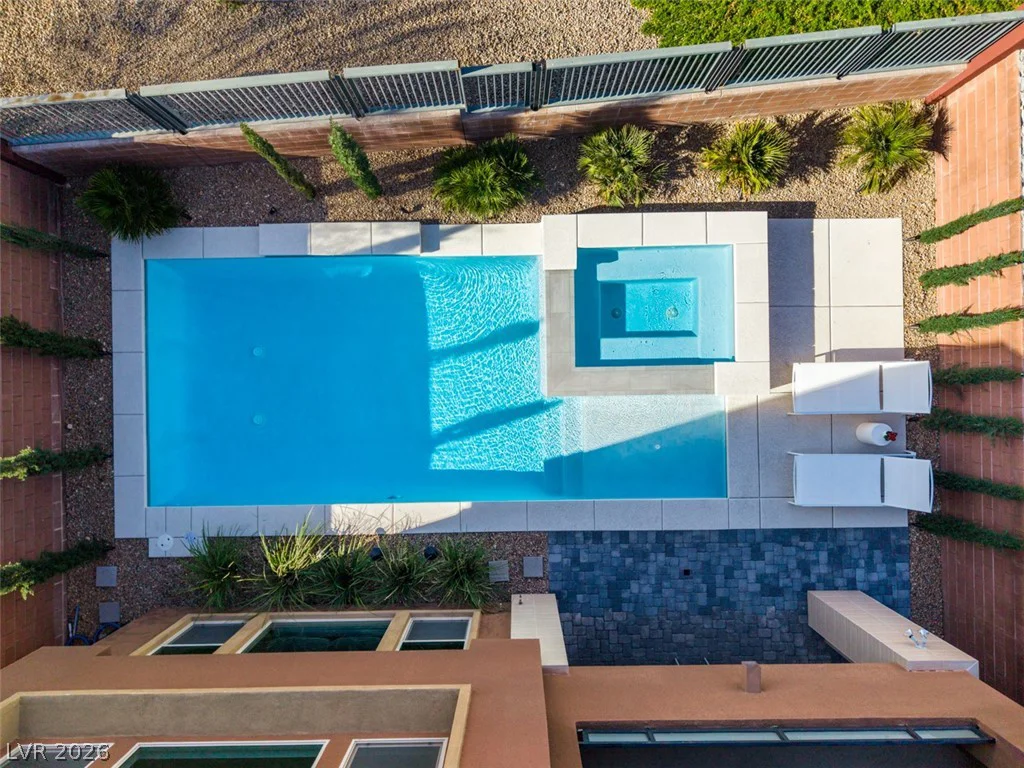 10238 Kesington, Las Vegas, NV 89135