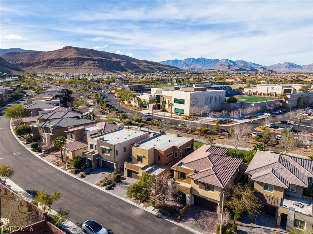 10238 Kesington, Las Vegas, NV 89135