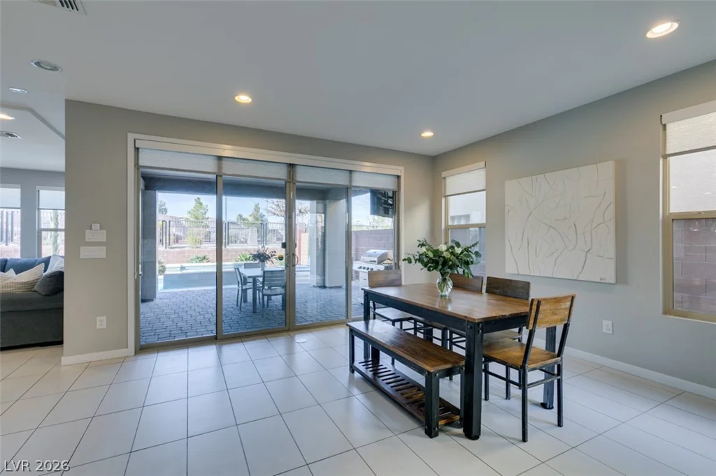 10238 Kesington, Las Vegas, NV 89135