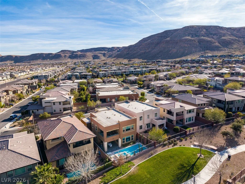 10238 Kesington, Las Vegas, NV 89135