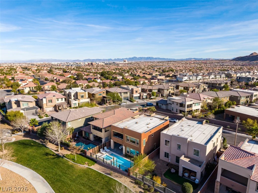 10238 Kesington, Las Vegas, NV 89135