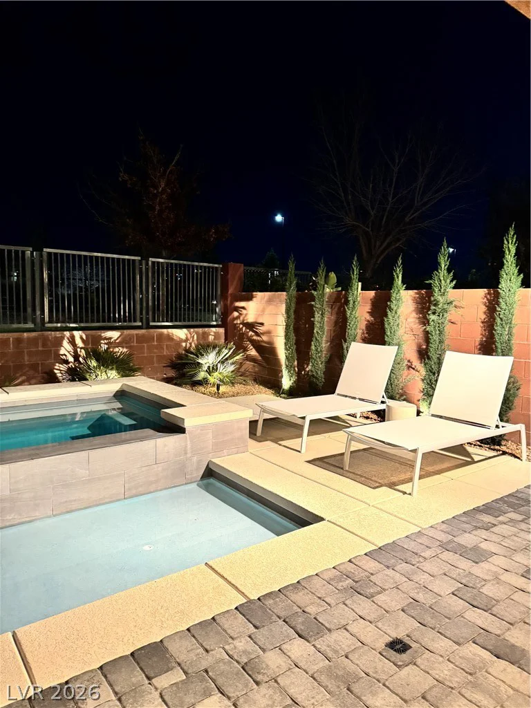 10238 Kesington, Las Vegas, NV 89135