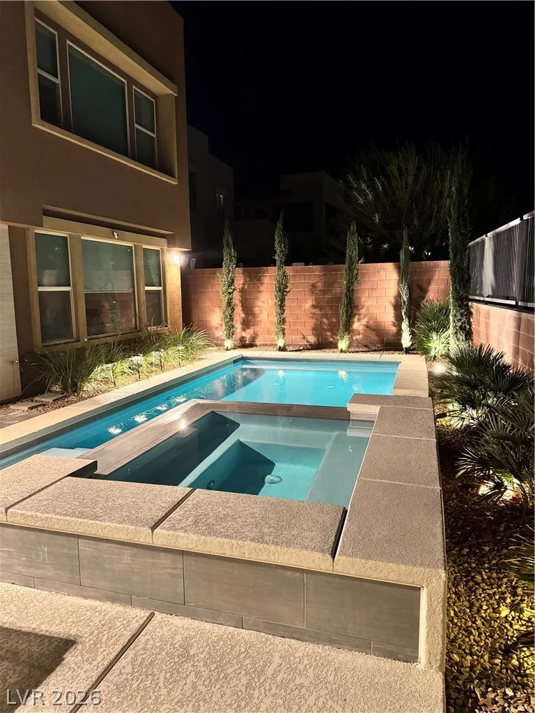 10238 Kesington, Las Vegas, NV 89135