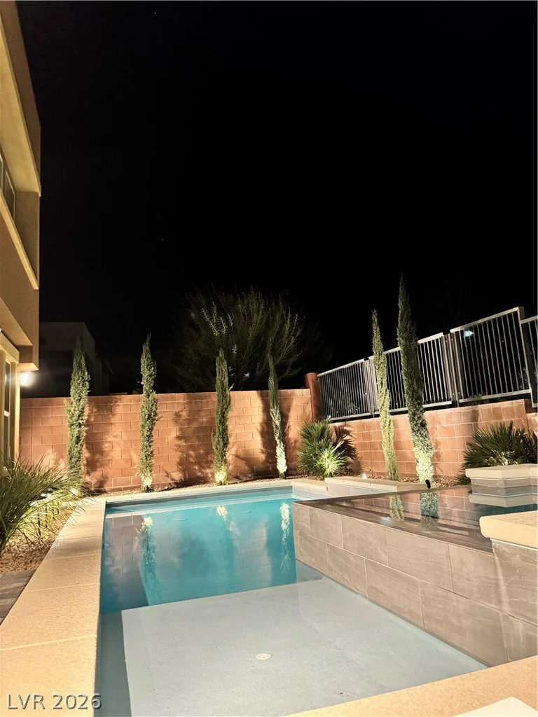 10238 Kesington, Las Vegas, NV 89135